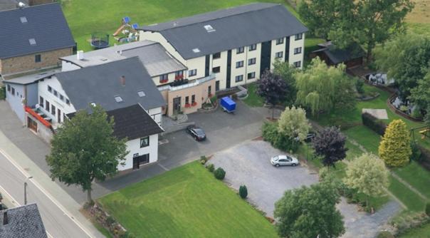 Hotel Zum Buchenberg St. Vith Esterno foto