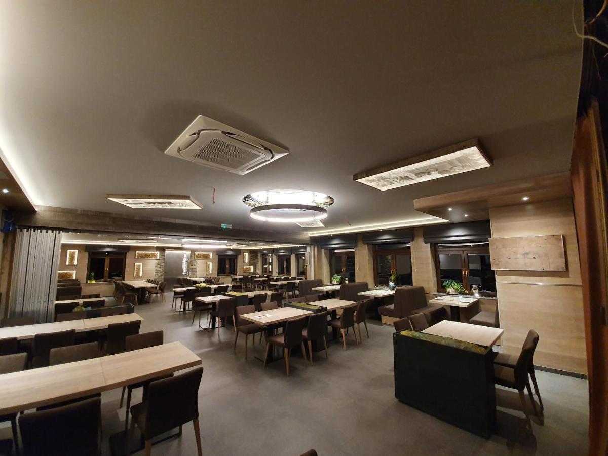Hotel Zum Buchenberg St. Vith Esterno foto